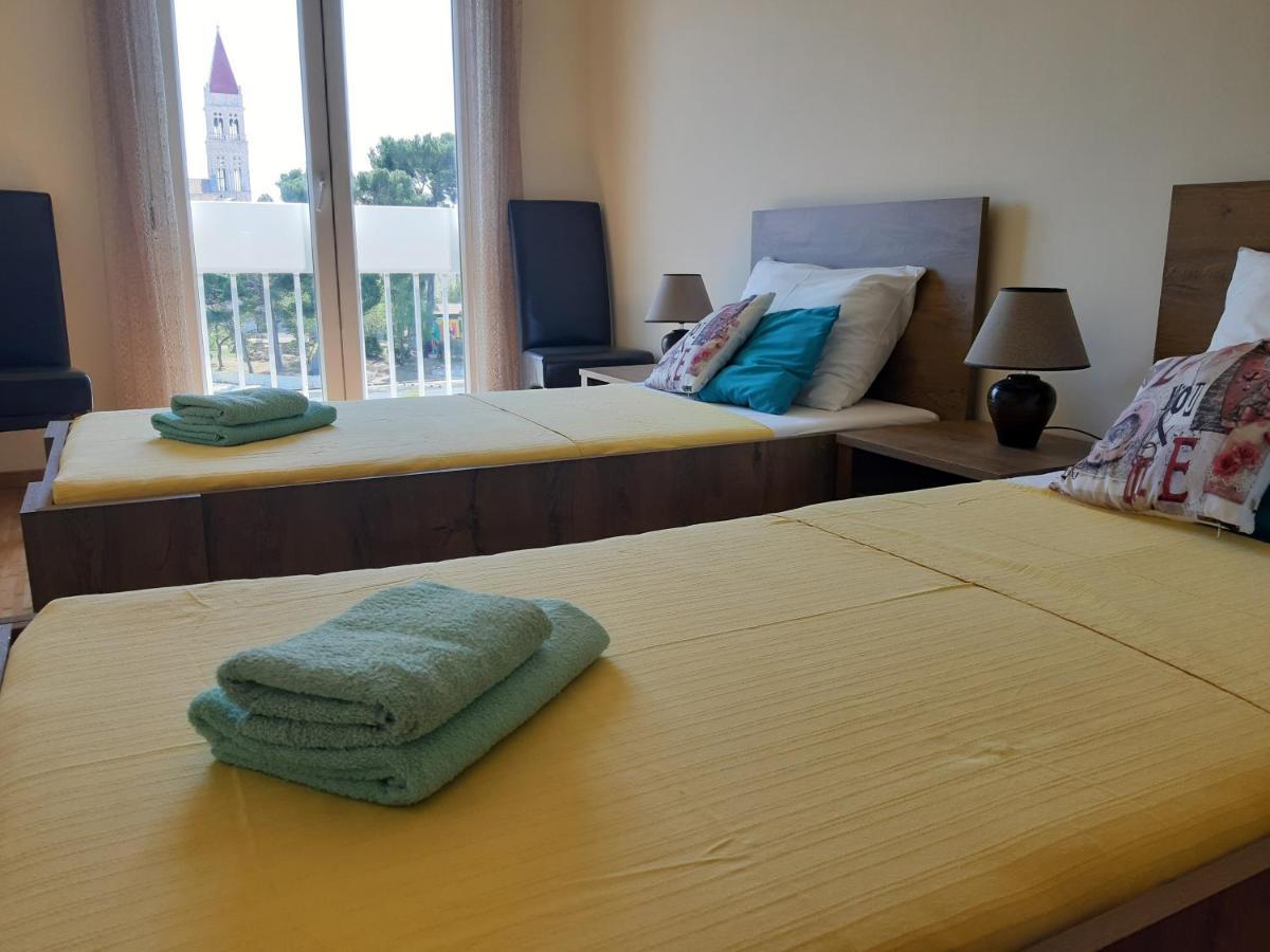 Apartman Petrovic City Center Trogir Exteriér fotografie