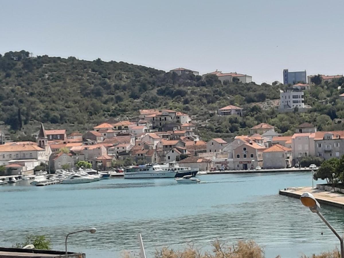 Apartman Petrovic City Center Trogir Exteriér fotografie