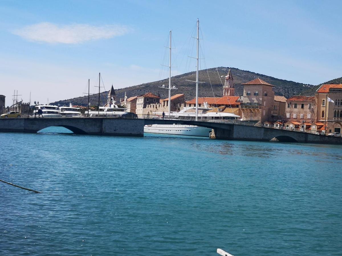 Apartman Petrovic City Center Trogir Exteriér fotografie