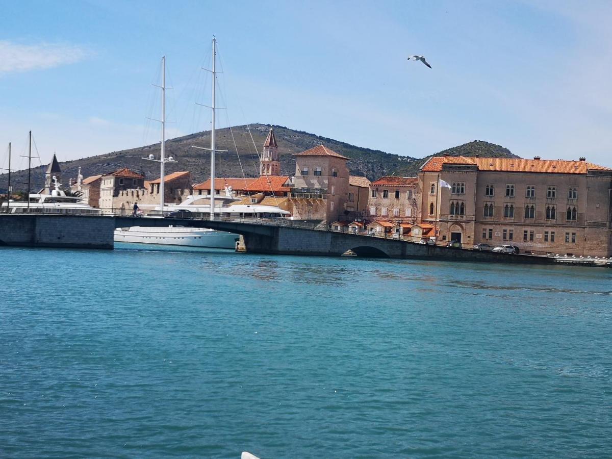 Apartman Petrovic City Center Trogir Exteriér fotografie